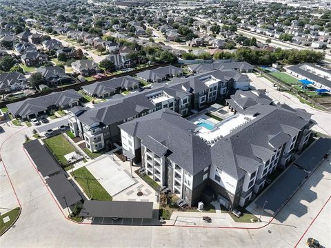Photo of 750 W Turner Warnell Road #2001, Arlington, TX 76001 (MLS # 21178914)