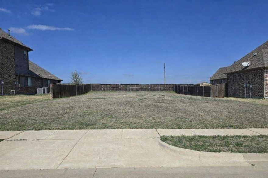 Discover this ready to build on vacant lot in Sherman, TX. Experience the convenience of nearby amenities and a welcoming community atmosphere. A must-see lot in a desirable location.