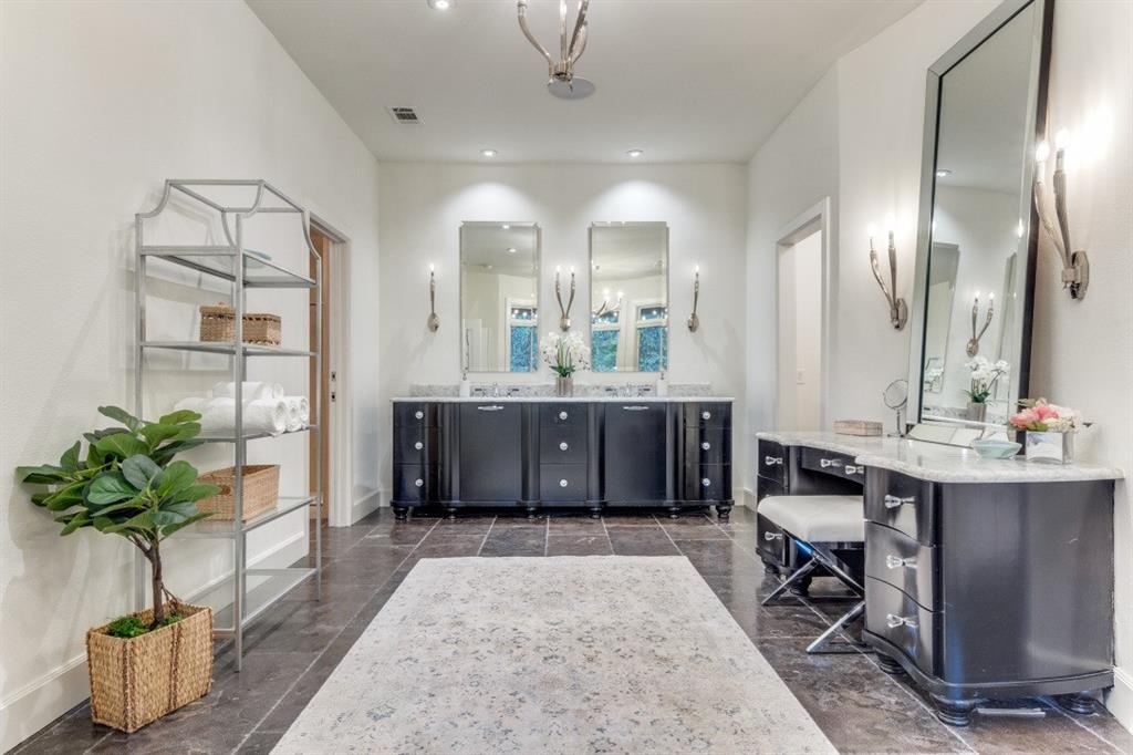 Manicchi - Residential