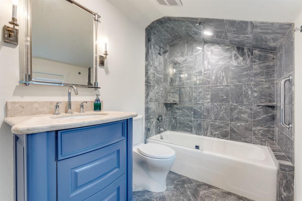 Manicchi - Residential