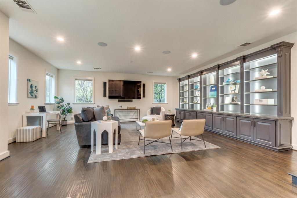 Manicchi - Residential