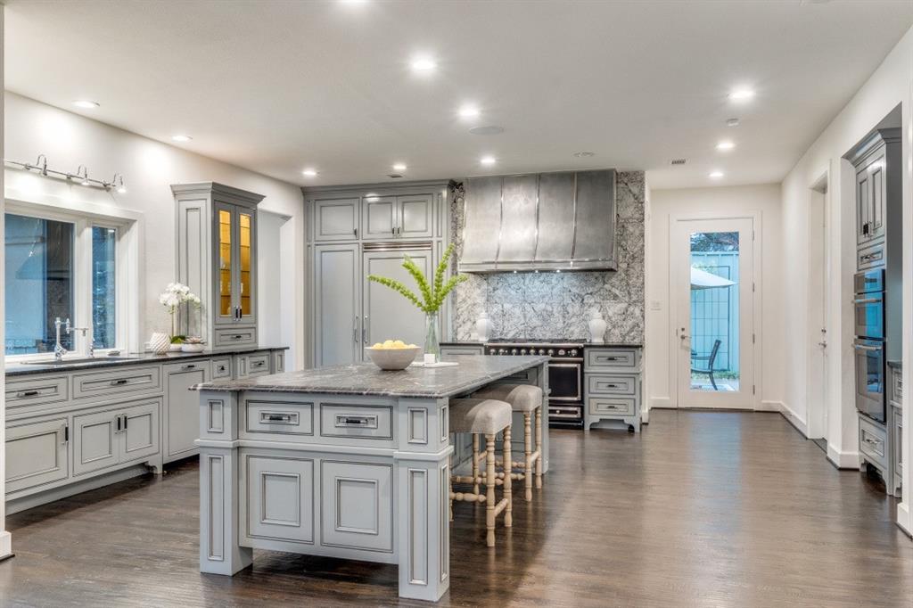 Manicchi - Residential