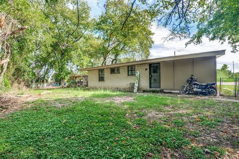 Tiny photo for 612 Henderson Circle, Garland, TX 75040 (MLS # 21197558)