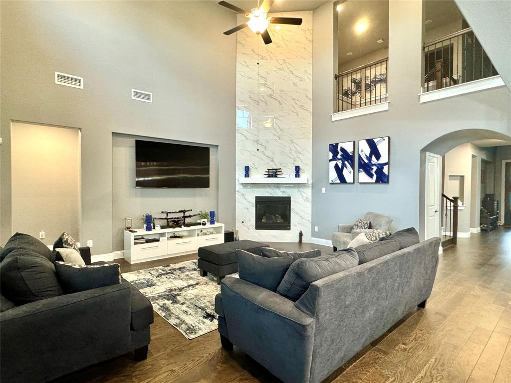 1900 Cedar Bluff Parkway