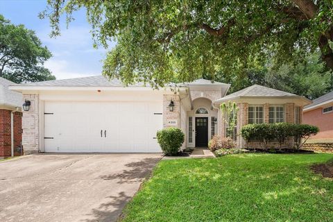 Photo of 4355 Slick Rock, Fort Worth, TX 76040 (MLS # 21274459)