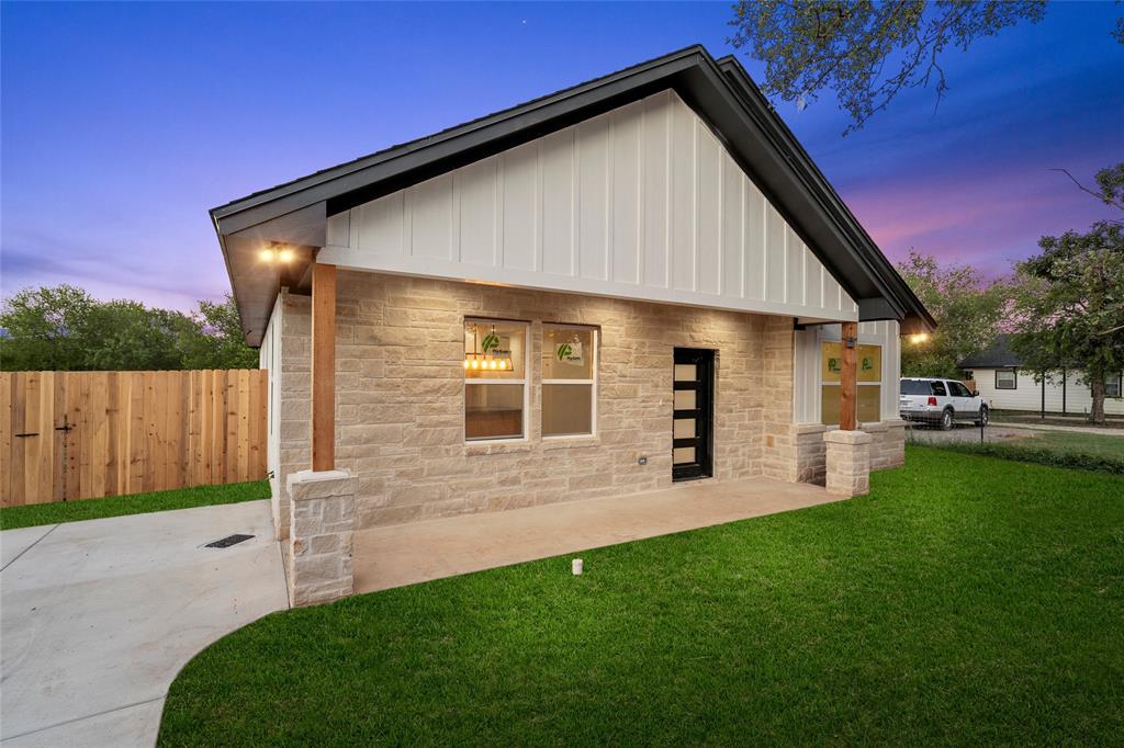 1413 Cloverleaf