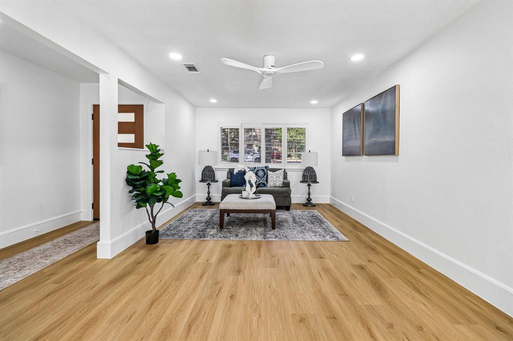 2116 Tamworth Court