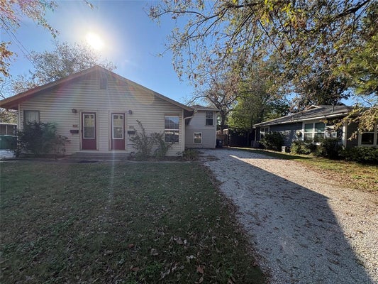 909 VINE ST, DENTON, TX 76209 - Image c62e59d07e541f7fa3768f5a6af976ea/1857930133