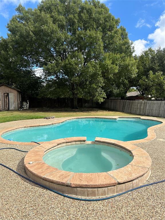 Hillcrest West Add - Residential Lease