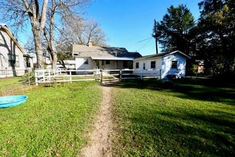 A home in Kerens