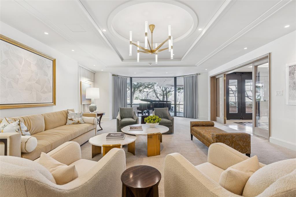 Beverly On Turtle Creek - Residential