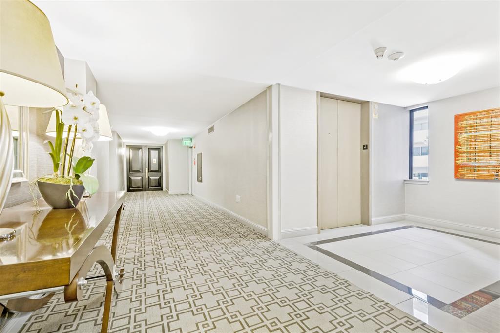 Beverly On Turtle Creek - Residential