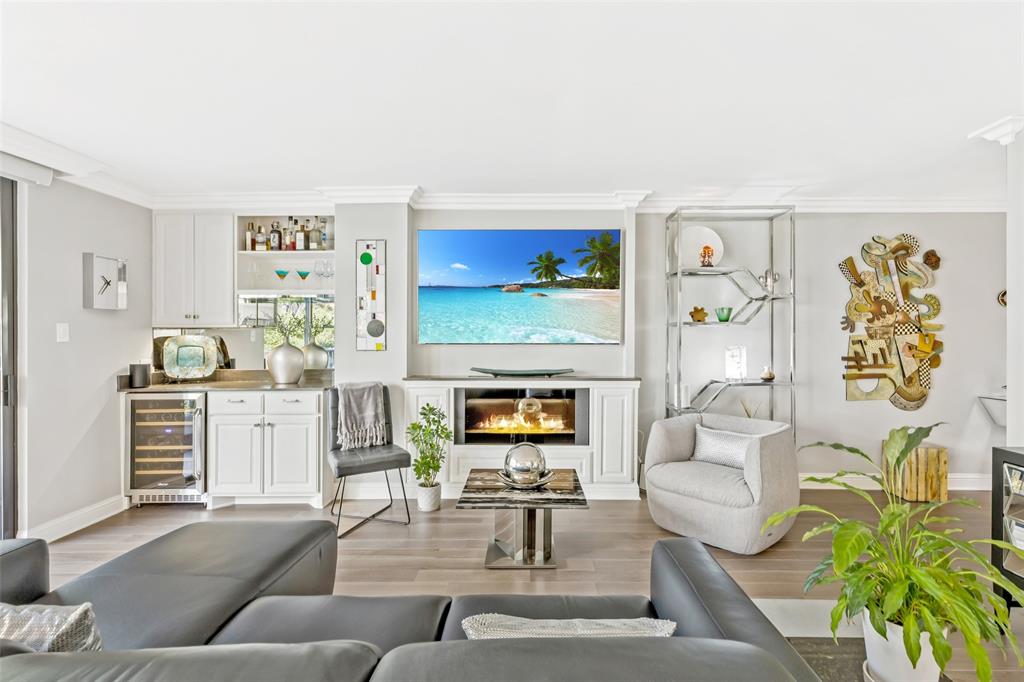 Beverly On Turtle Creek - Residential