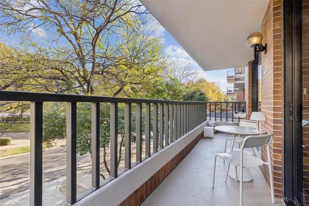 Beverly On Turtle Creek - Residential