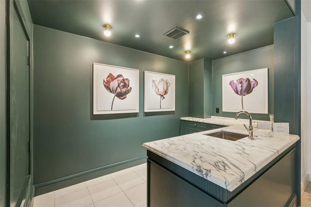 Beverly On Turtle Creek - Residential