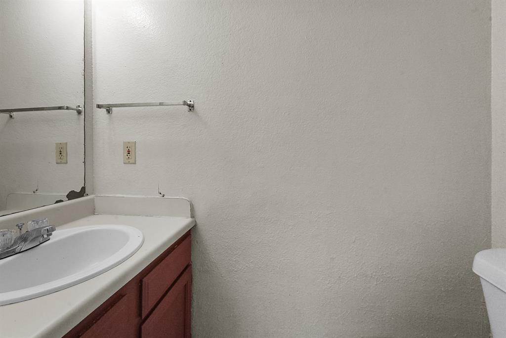 VILLAGE BY THE CREEK - Residential