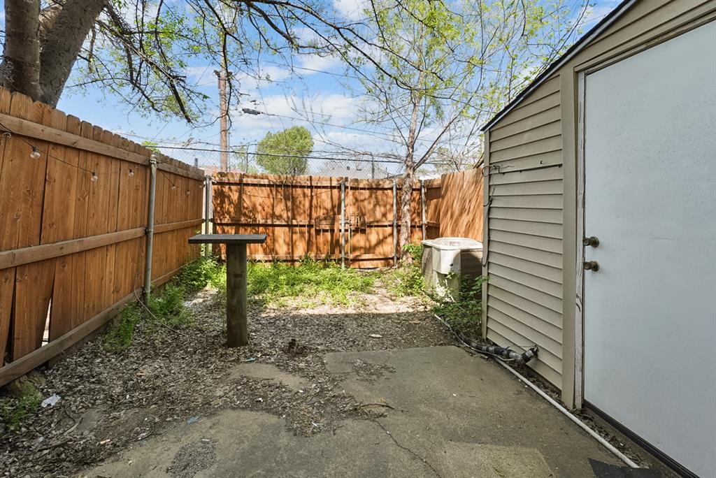 VILLAGE BY THE CREEK - Residential