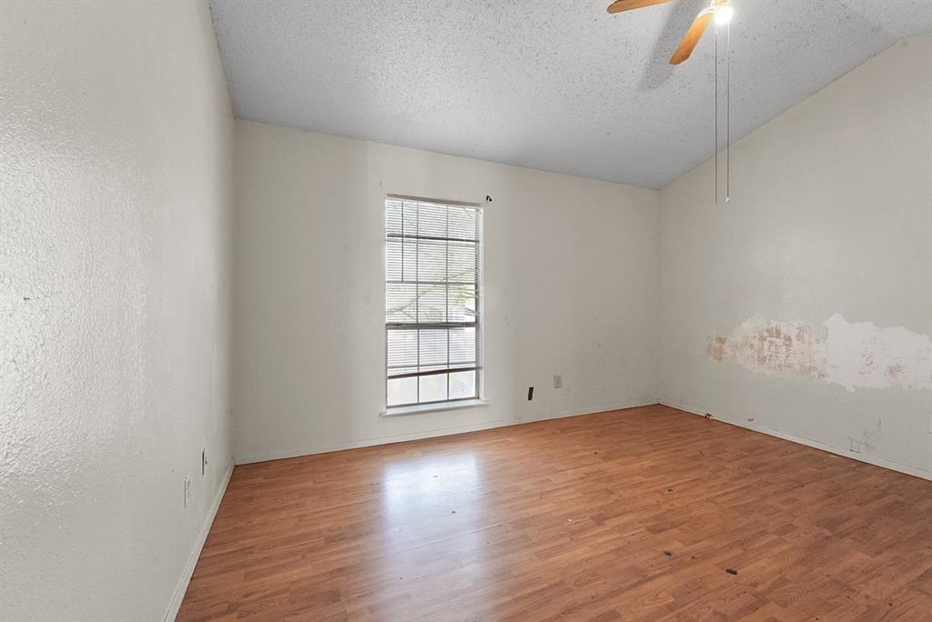 VILLAGE BY THE CREEK - Residential