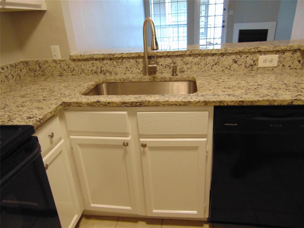 Sable Ridge Condos Ph 01-06 - Residential Lease