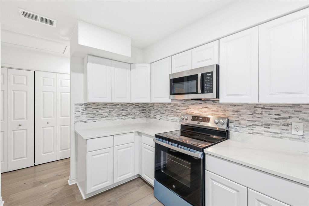 Oak Tree Village - Residential