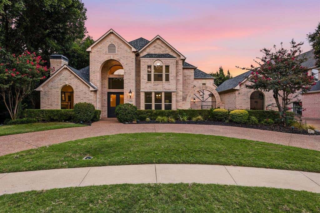 Photo of 728 Castle Creek Drive, Coppell, TX 75019 (MLS # 21342520)