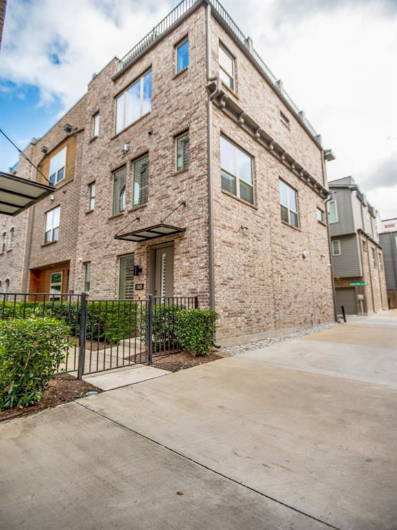 1805 Granite Falls Court