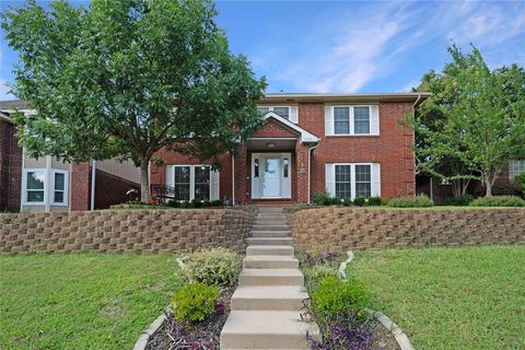 1109 Holly Drive Carrollton TX 75010