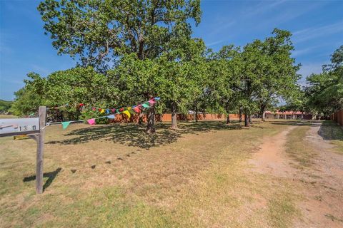 A home in Palo Pinto