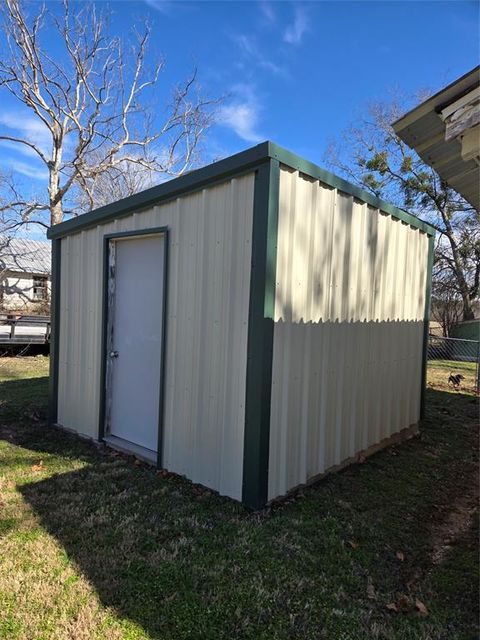 A home in Gustine