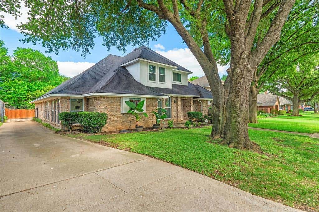 Photo of 4203 Oak Springs Drive, Arlington, TX 76016 (MLS # 21305835)