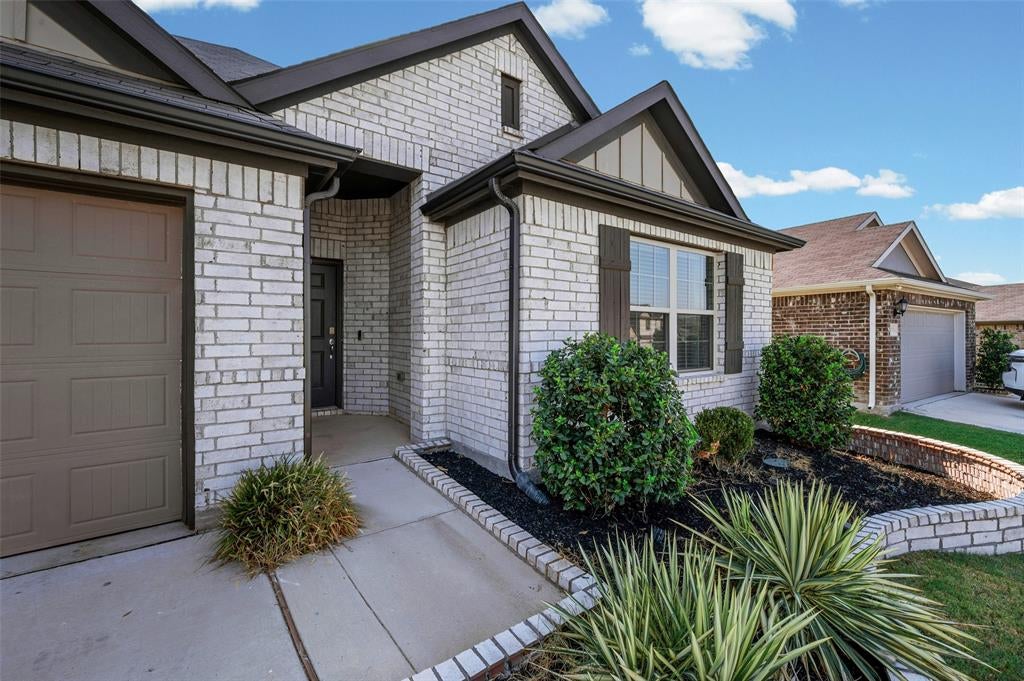 8740 Copper River Drive