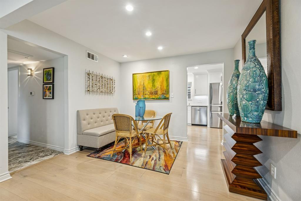 SANDHURST MANOR - Residential