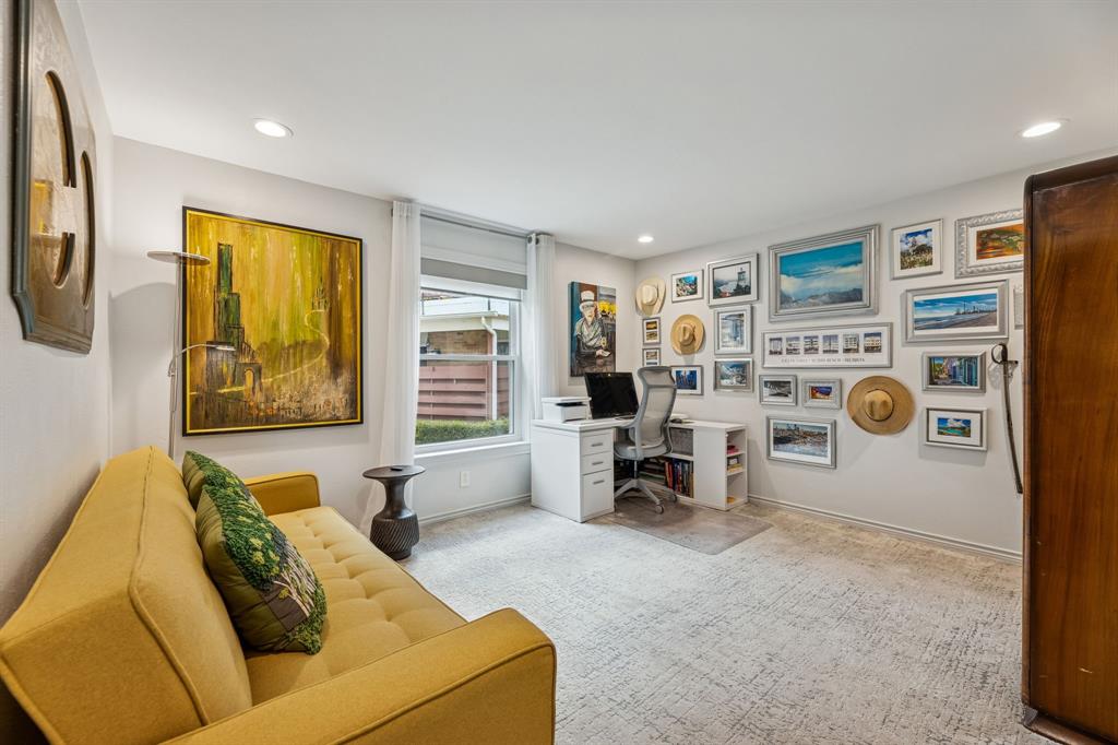 SANDHURST MANOR - Residential