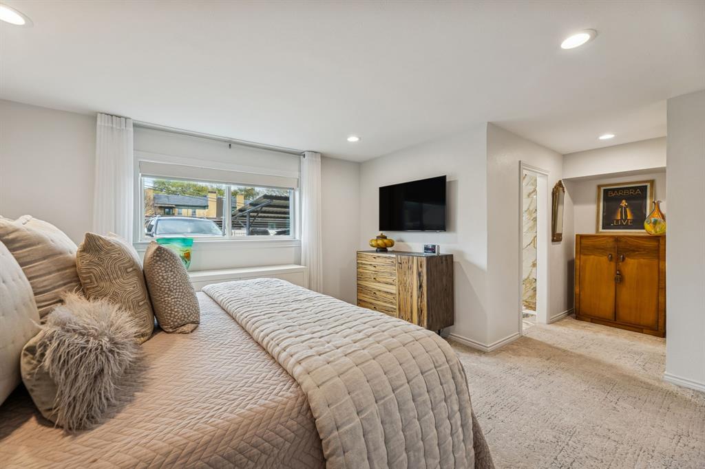 SANDHURST MANOR - Residential