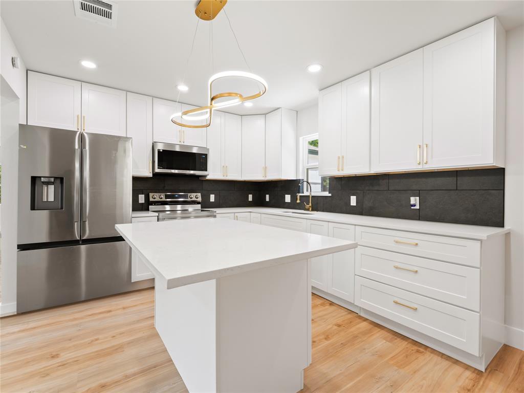 610 Dogwood Trail