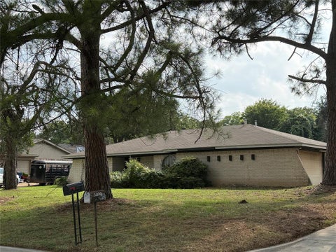 Photo of 6400 Kingston Drive, Colleyville, TX 76034 (MLS # 21306347)