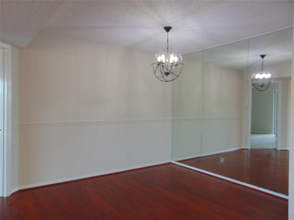 Cambridge Condo Ph 01 03 - Residential