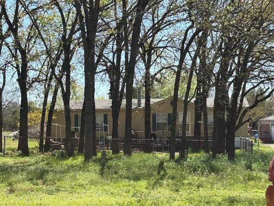 Great 4 bedroom, 2 bath home with a fireplace and large kitchen located in a quiet area of the country but still close enough to just about everything.
It gas approx 2.5 acres of land with a 1 car detached garage and several large storage buildings. It would make a great retirement home or rental property just bring your imagination. The seller does not accept blind offers or escalation clauses. Buyer to verify all information.