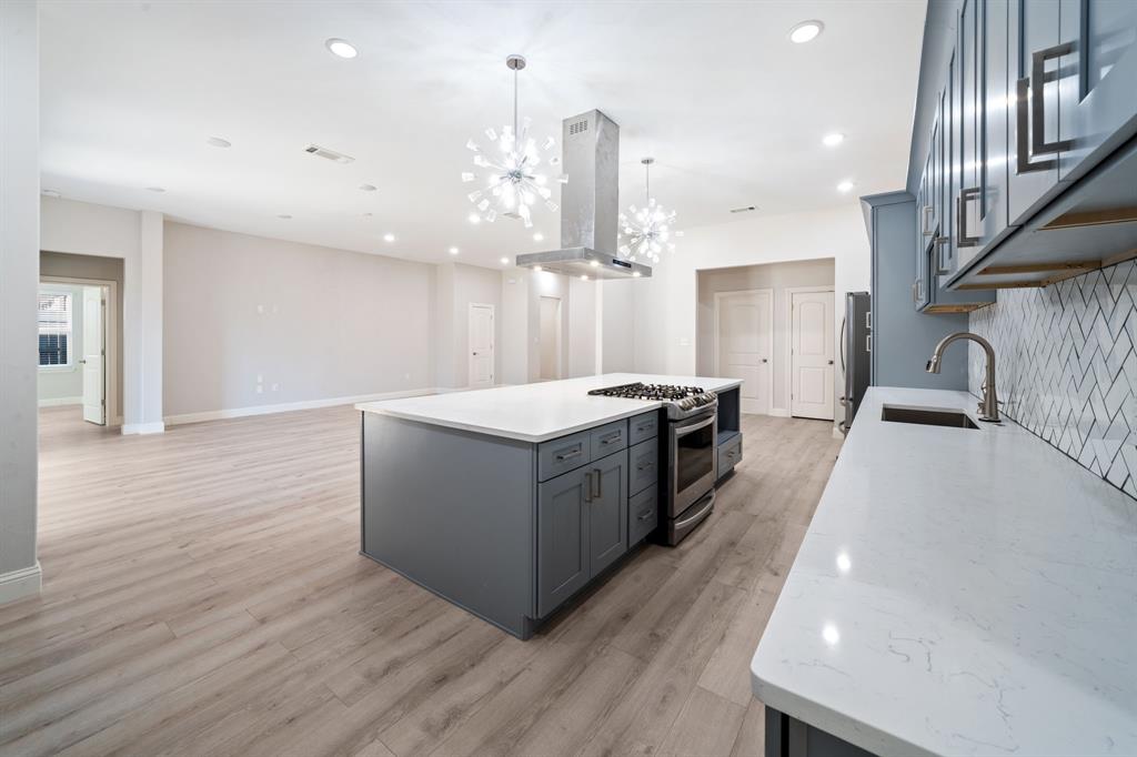 Praise Mountain - Residential