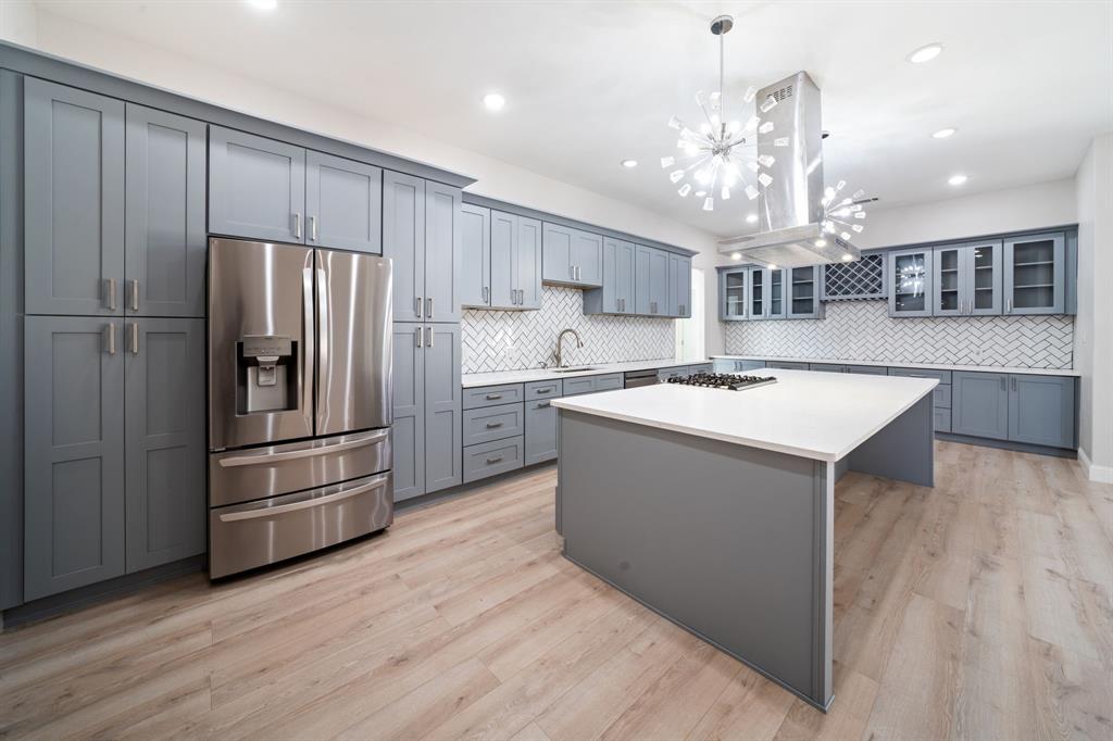 Praise Mountain - Residential