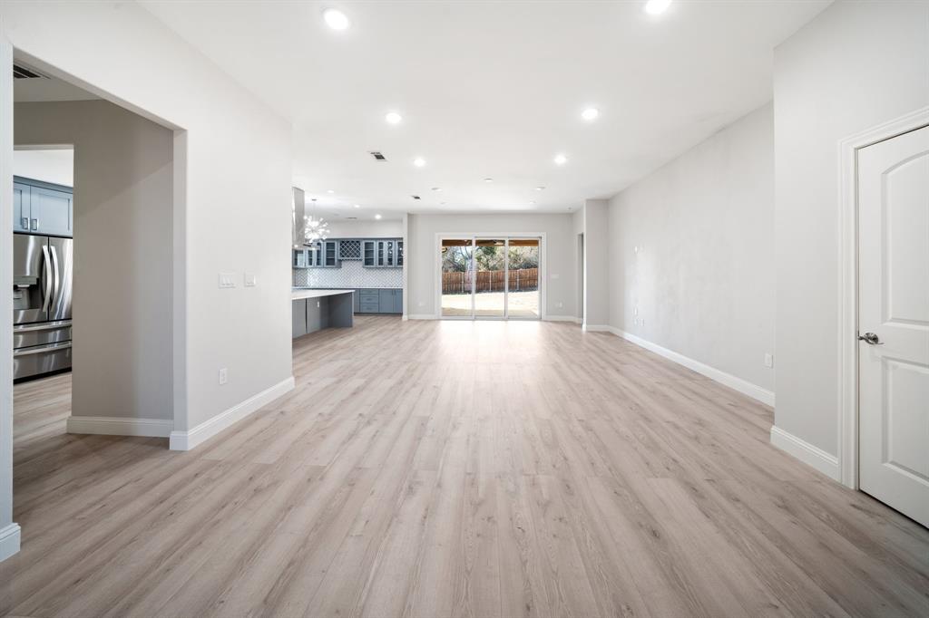 Praise Mountain - Residential