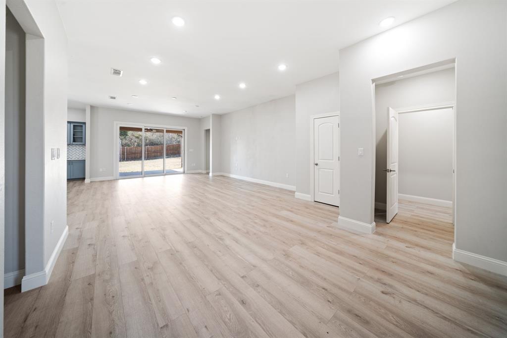 Praise Mountain - Residential