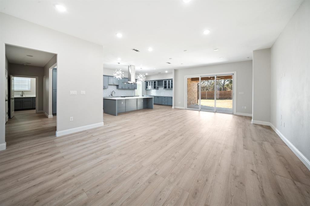 Praise Mountain - Residential