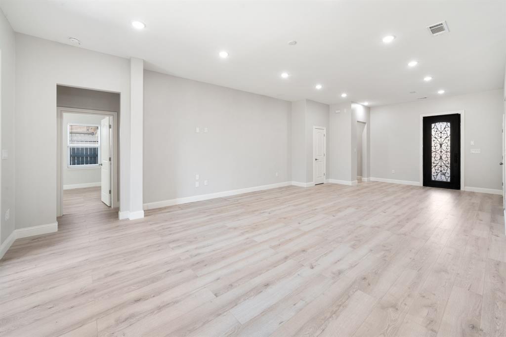 Praise Mountain - Residential