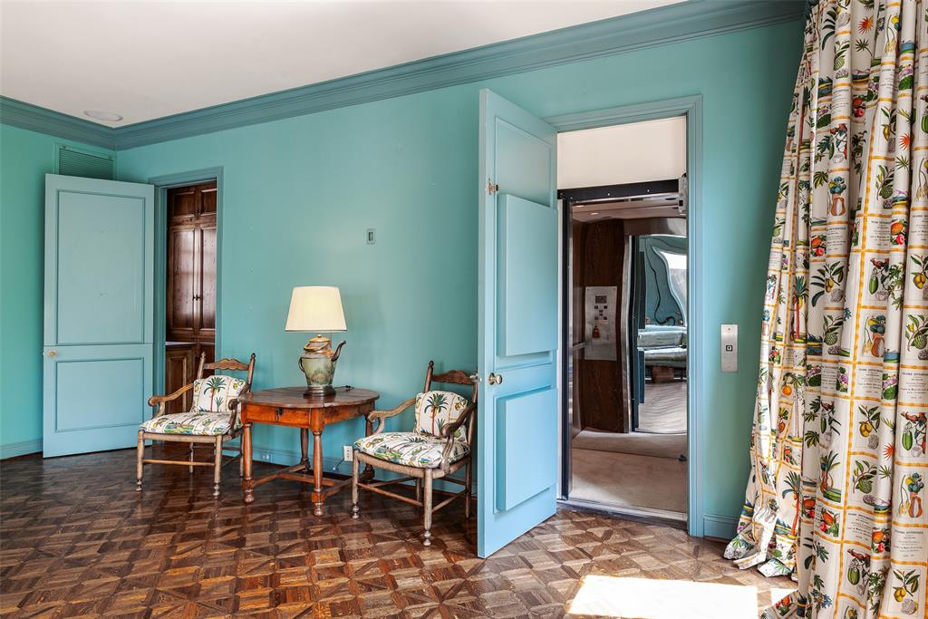 Munger Square Rev - Residential