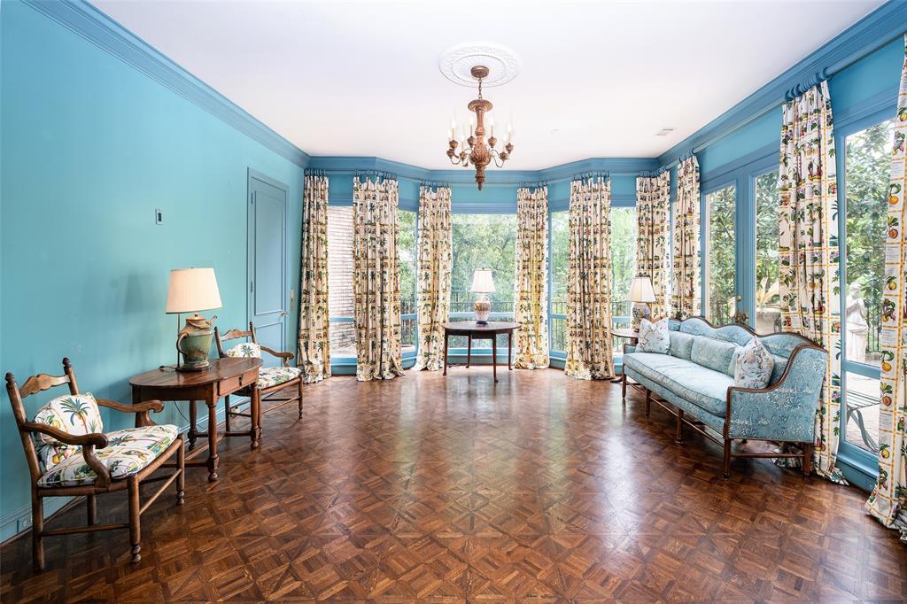 Munger Square Rev - Residential