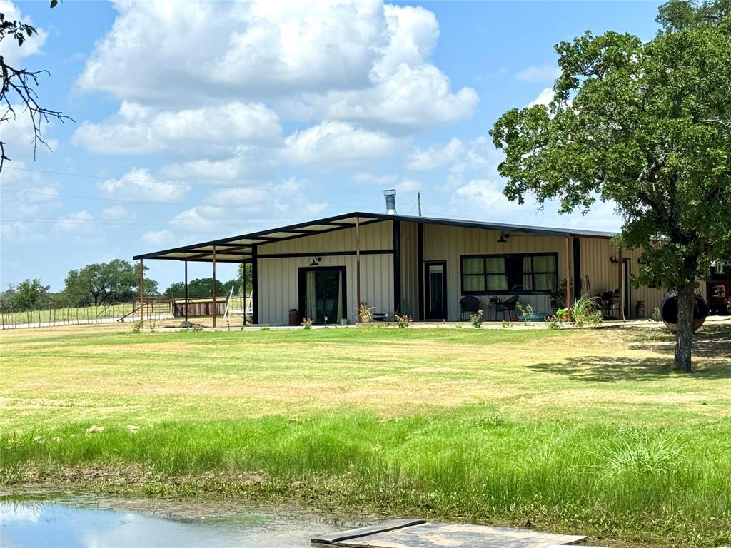 800 Private Road 1485