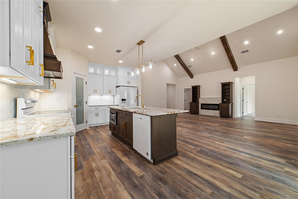 Kings Point Cove - Residential