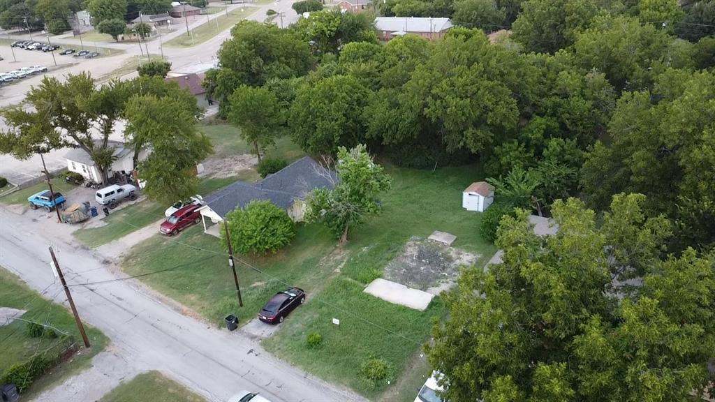 T J Beesleys 02 - Land