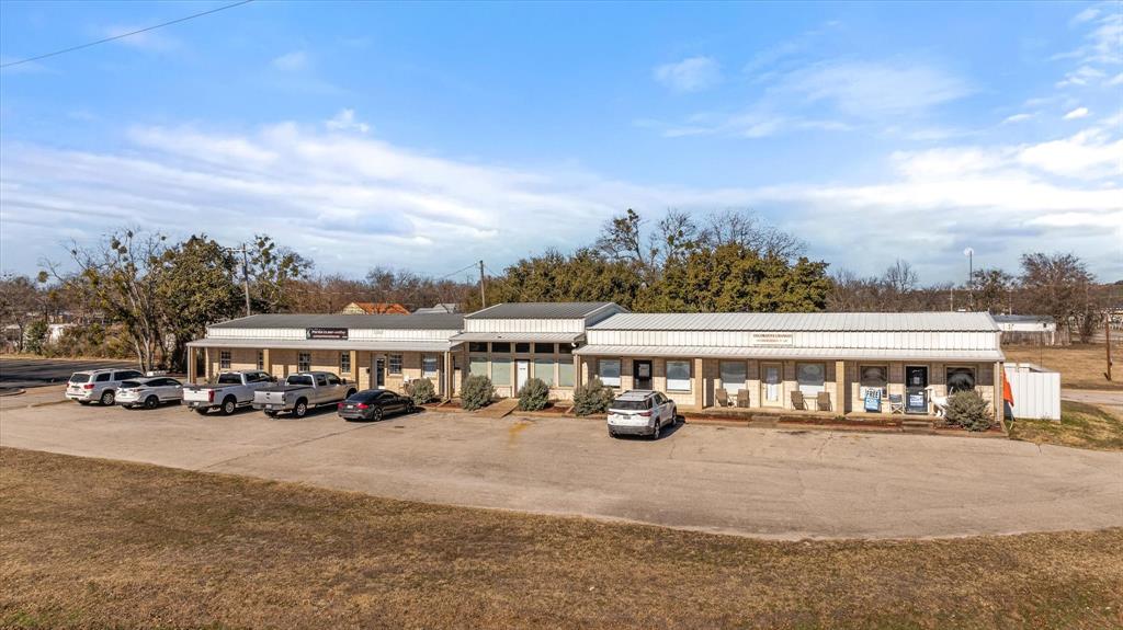 Lane Plumbing Bldg - Commercial Sale